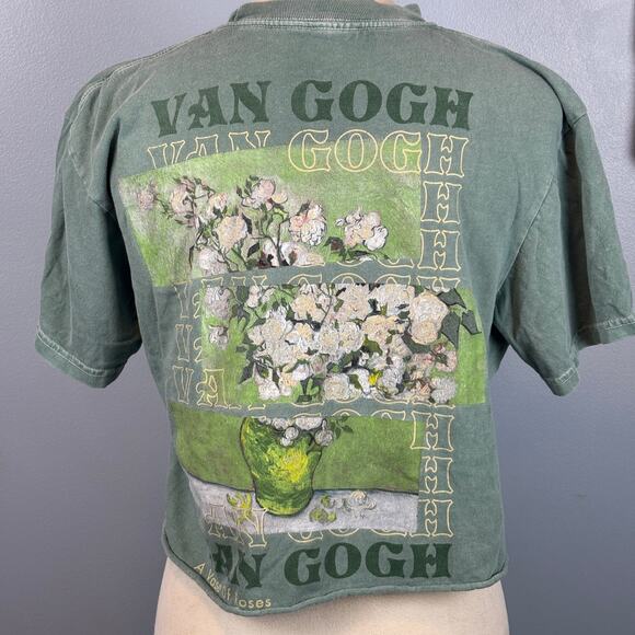 Graphic Tee Van Gogh Vase of Flowers Artsy Crop Mineral Wash Boxy Grunge med. - Picture 2 of 6